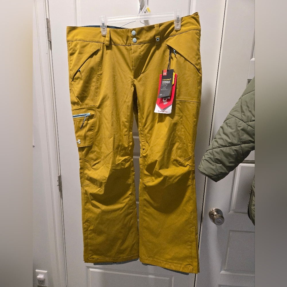 NWT underarmour mustard snow pant